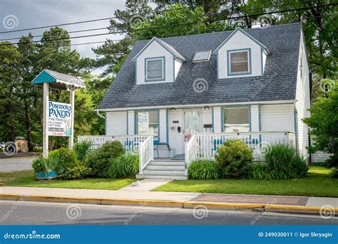 Typical American House in Traditional Style. One-story Dwelling for One ...