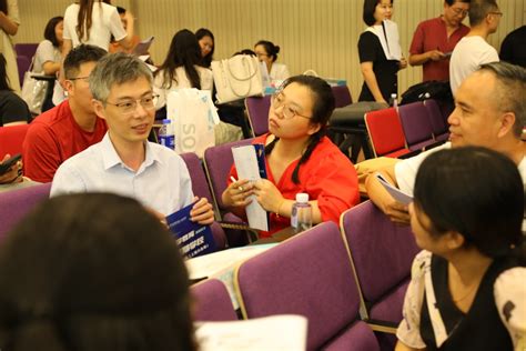 媒体关注丨“全国科学教育教师暑期学校”中小学教师培训上海分会场开班 华东师范大学