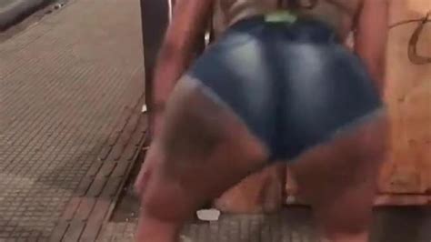 Gostosa Rabuda Rebolando Porn Videos