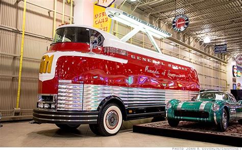 Giant Gm Bus From The S Sells For Million Bus Classic Cars