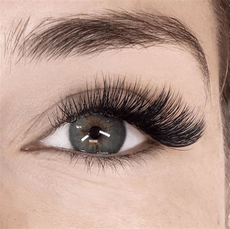 Eyelash Extensions Styles: How to Choose for Your Eye Shape | Eyelash ...