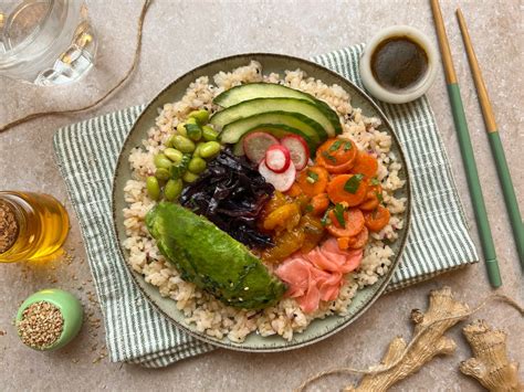 Poke bowl végan avocat chutney de mangue fait maison découvrez les