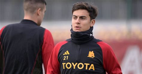 Juventus Roma I Convocati Di Mourinho Ci Sono Dybala E Sanches Out