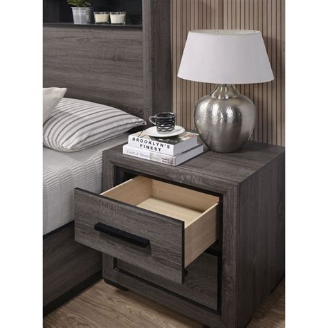 Foa Drummond Piece Gray Wood Bedroom Set Cal King Nightstands