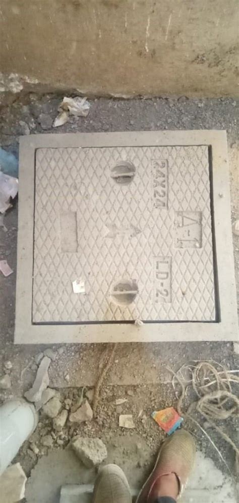 Concrete Sfrc Manhole Covers With Frame For Construction Shape Full