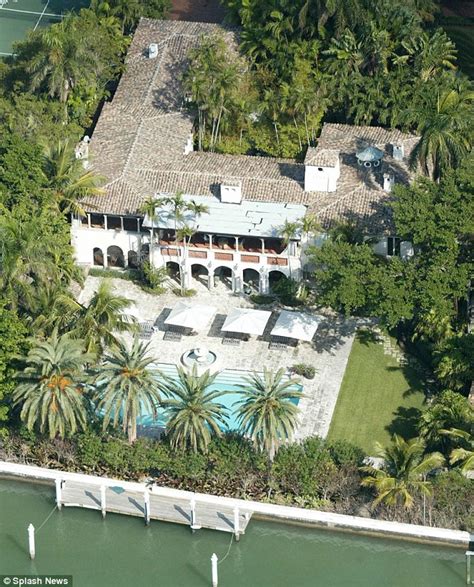 Phil Collins Buys Jennifer Lopez S M Miami Mansion Daily Mail Online