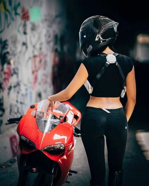 Beautiful With Sportbikes Motorcyles 39 Motorbike Girl Motorcycle Girl Bikes Girls