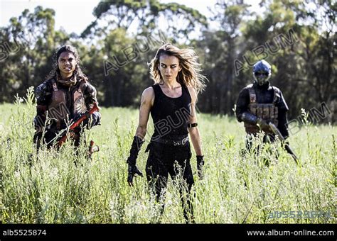 BIANCA BRADEY Y SHANTAE BARNES COWAN En WYRMWOOD APOCALYPSE 2021