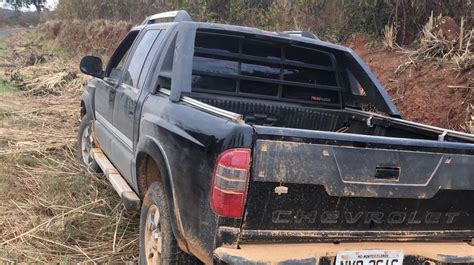 Bandidos Fazem Família Refém Durante Roubo A Fazenda E Mercearia Em