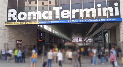 Cadavere Sui Binari Le Immagini Del Ritrovamento Choc A Roma Termini