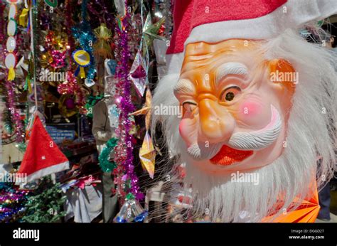 India christmas decorations hi-res stock photography and images - Alamy