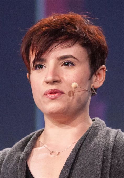 12 Facts About Laurie Penny | FactSnippet
