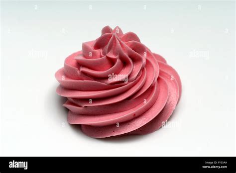 Pink And White Buttercream Hi Res Stock Photography And Images Alamy