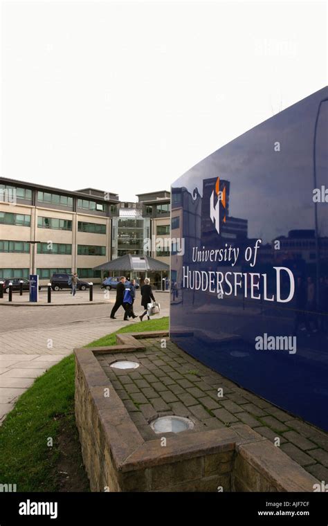 Entrance To New Campus Building University Of Huddersfield Stock Photo