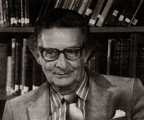 Hans Eysenck Biography - Facts, Childhood, Family Life & Achievements