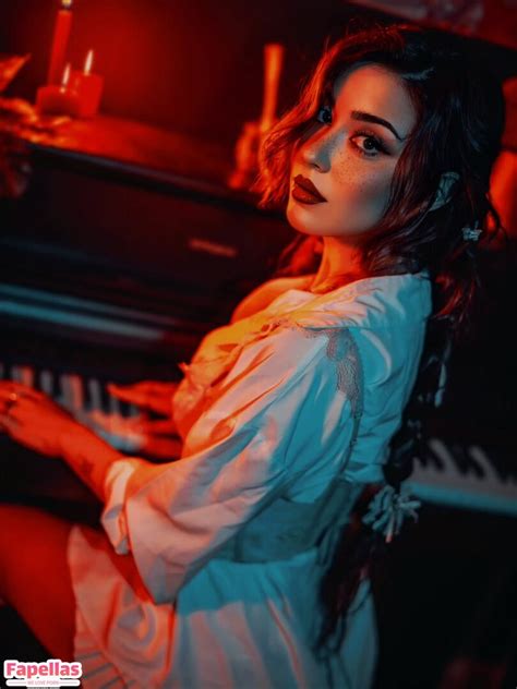 AnniTheDuck Nude Leaks OnlyFans Fapellas