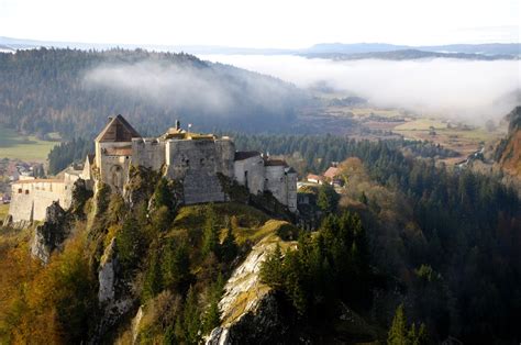 Le Château de Joux dans les Chemins de Traverse du Journal Télévisé de