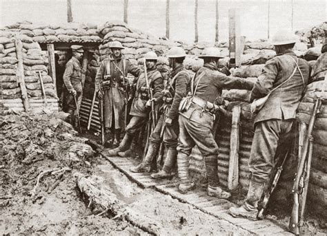 World War I Canadians Ncanadian Troops In A Trench During World War