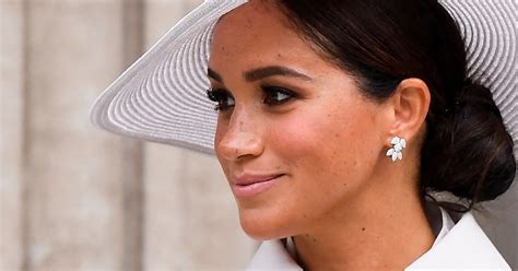 Meghan Markle Reaparece En Redes Sociales Con Una Foto Al Lado De Su