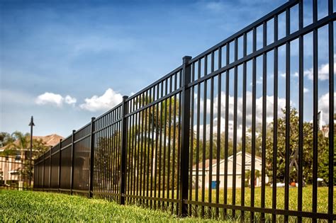 What Are The Most Common Fencing Materials Ec Cosmo Home