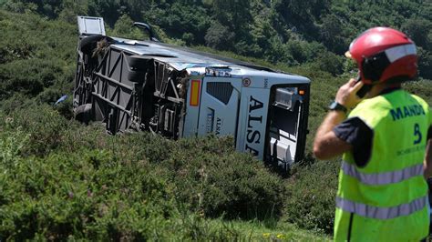 El Accidente De Autobús En Los Lagos De Covadonga Fue Por Una Mala Maniobra