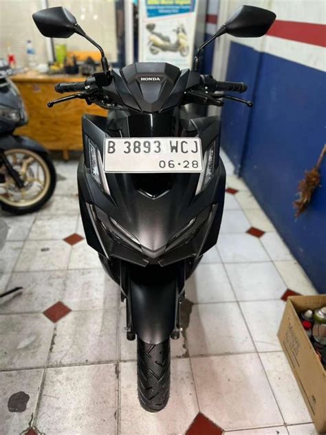 . honda vario 160 cbs 2023 . | Lacak Harga