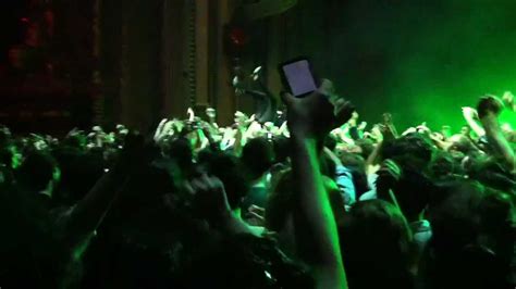 St Vincent Krokodil Crowd Surfing Fox Theater Oakland Ca 4252012