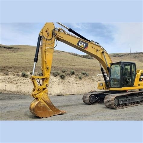 2018 CAT 320 Excavator