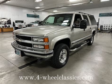 1999 Chevrolet Suburban 4 Wheel Classicsclassic Car Truck And Suv