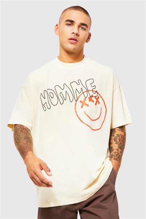 Men S Oversized Extended Neck Graphic T Shirt Boohoo Uk