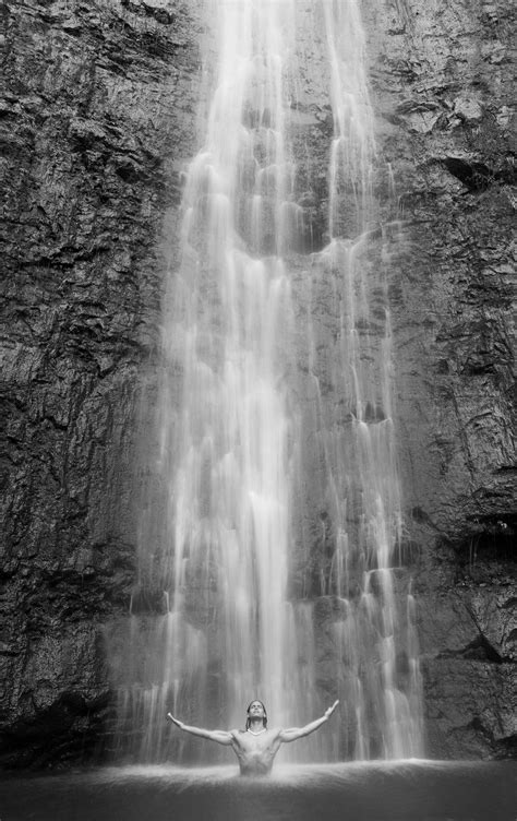 Issaquah Wa Waterfall Portraits Chris Watkins Portraits