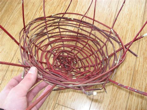 Basket Weaving With Natural Materials — Northland Bushcraft