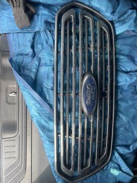 Atrapa Grill Ford Transit Allegro Lokalnie