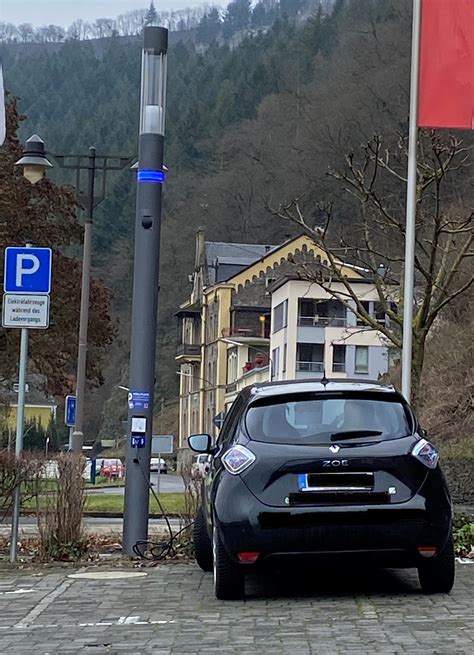 Ladestation F R Elektrofahrzeuge Auf Der L Hrwiese Ausflugsziel