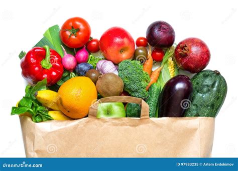 Bolsa De Papel Llena De Diversas Frutas Y Verduras En Un Fondo Blanco