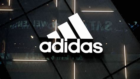 Adidas zieht Markenklage zurück Jeder aus der PR Abteilung würde