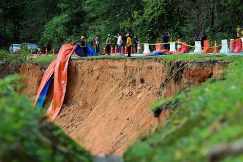 Tanah Runtuh Di Malaysia Dan Teknik Geofizik Untuk Menilai Kestabilan