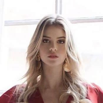 Sara Croce Babe Page Watch This Centerfold On FreeOnes