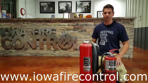 Cartridge Operated Versus Stored Pressure From Iowa Fire Control Youtube