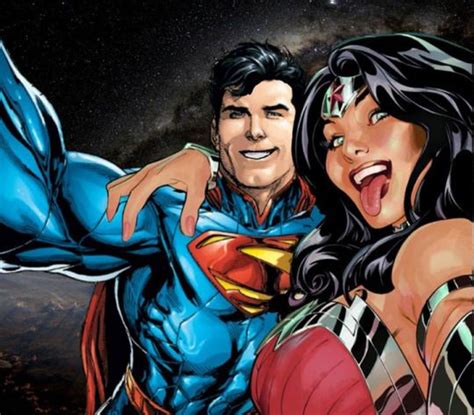 Hell Yeah Superman N Wonder Woman • Superman Wonderwoman Selfie What