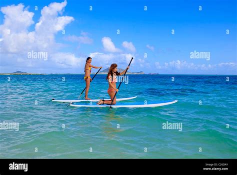 Japanische Frauen Bikini Fotos Und Bildmaterial In Hoher Aufl Sung