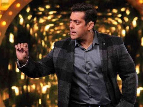 Bigg Boss 17 सलमान खान ने फोड़ा मुनव्वर फारुकी का भांडा बताया जीतने