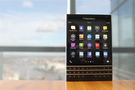 🔥 [46+] BlackBerry Passport Wallpapers HD | WallpaperSafari