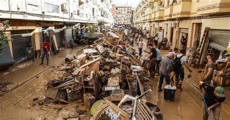 DANA a València alerten del risc dinsalubritat a les zones devastades