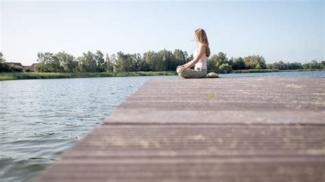 Weniger Hektik Und Stress Achtsamkeit Bringt Ruhe In Den Alltag