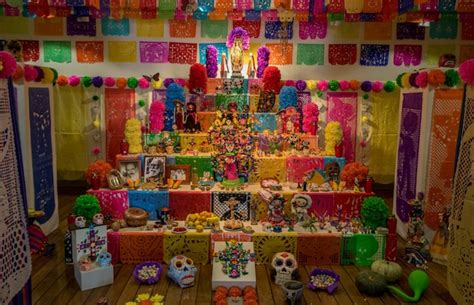 Premium Photo Halloween Day Of The Dead Dia De Los Muertos Altar With Sugar Skulls