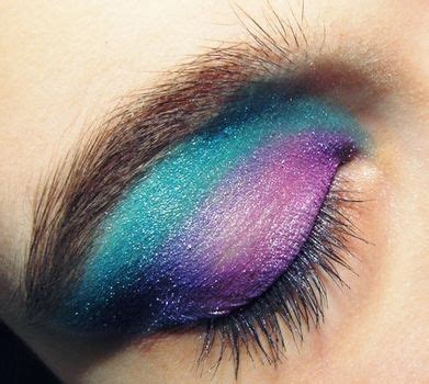 Pink/Turquoise Eyes | Turquoise eye makeup, Turquoise makeup, Turquoise ...