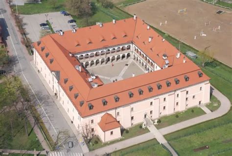 Hotel Zamek Kr Lewski W Niepo Omicach Niepo Omice Konferencje Pl