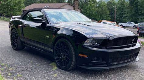 2014 Ford Mustang GT/CS Convertible for Sale at Auction - Mecum Auctions