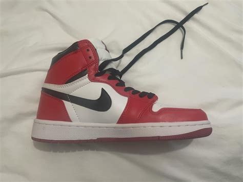 jordan 1 varsity red QC : r/DhGateReps